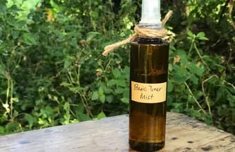 Mattifying Face Mist with Niacinamide