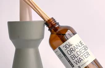 DIY Summer Fragrance Sticks Diffuser